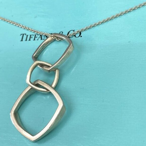 MINT CONDITION!!  Tiffany & Co. Frank Gehry Interlocking Torque Necklace - Picture 4 of 6